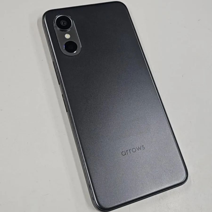 ARROWS We3 F-52G ブラック 本体のみ 中古 動作確認済み 使用感あり