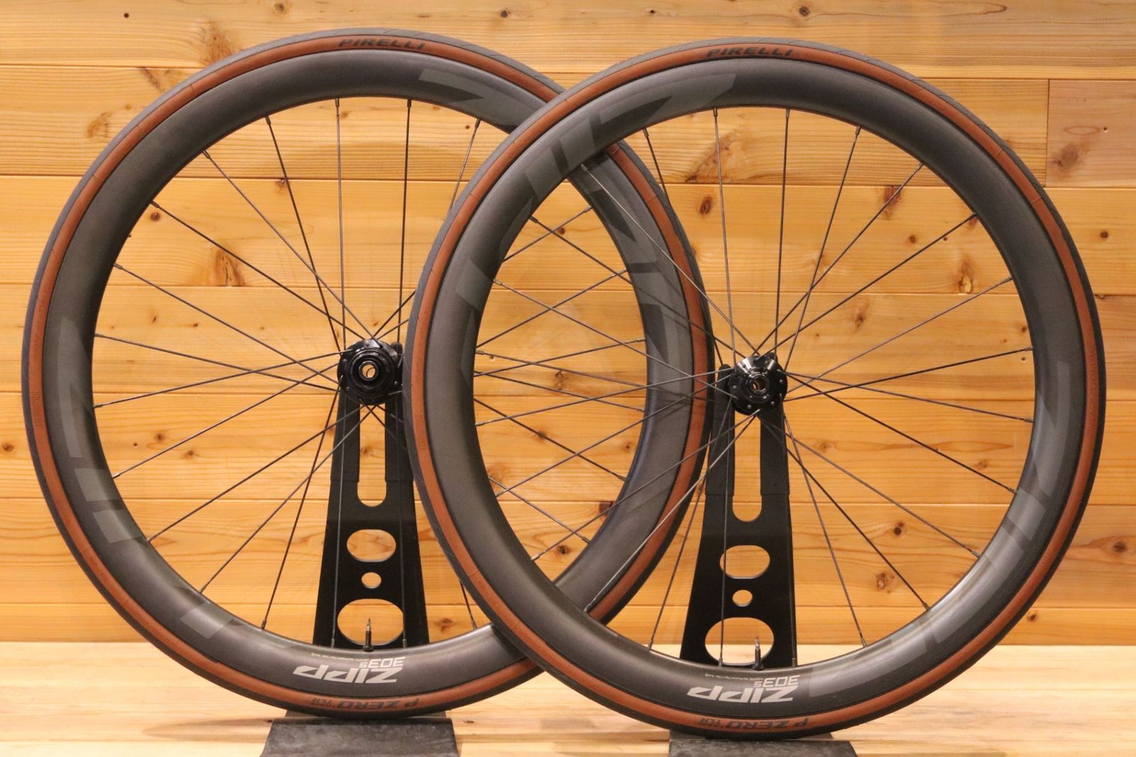 ジップ ZIPP 303S DISC シマノ 11S/12S 23㎜ フックレス カーボン
