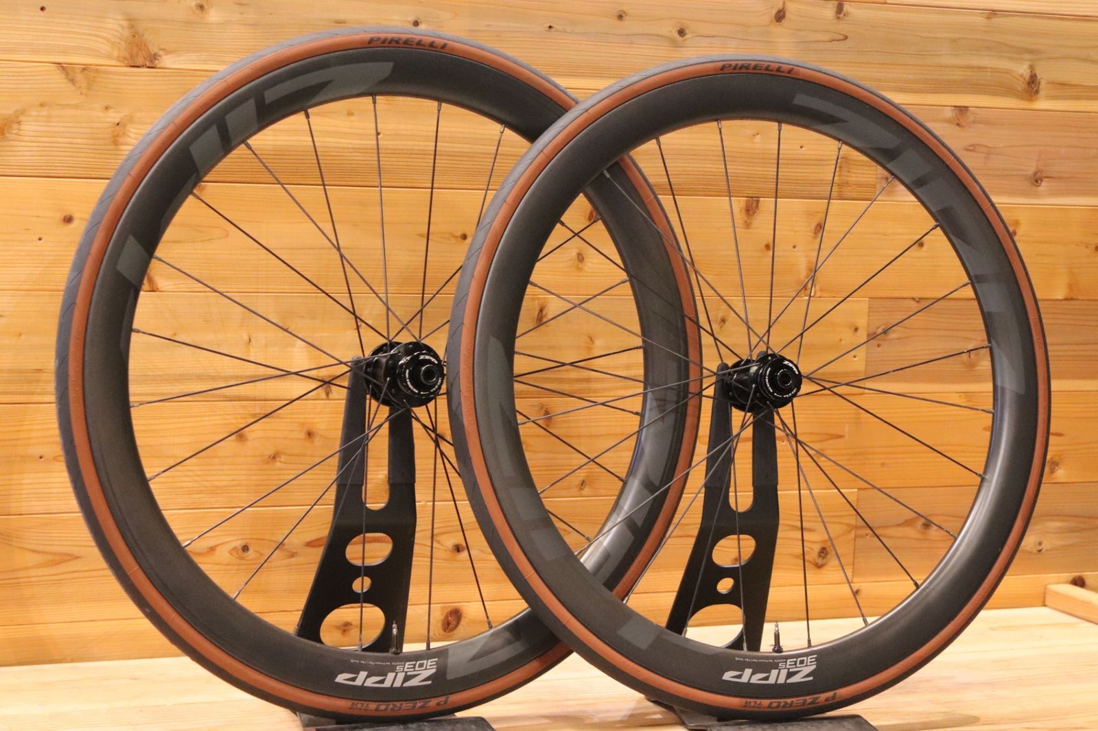 ジップ ZIPP 303S DISC シマノ 11S/12S 23㎜ フックレス カーボン