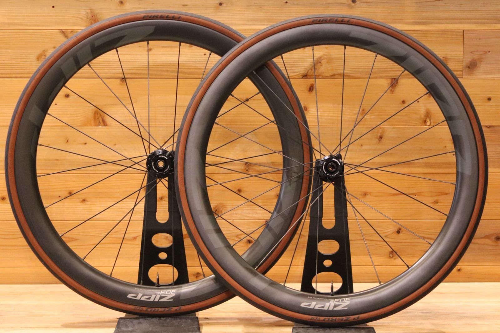 ジップ ZIPP 303S DISC シマノ 11S/12S 23㎜ フックレス カーボン