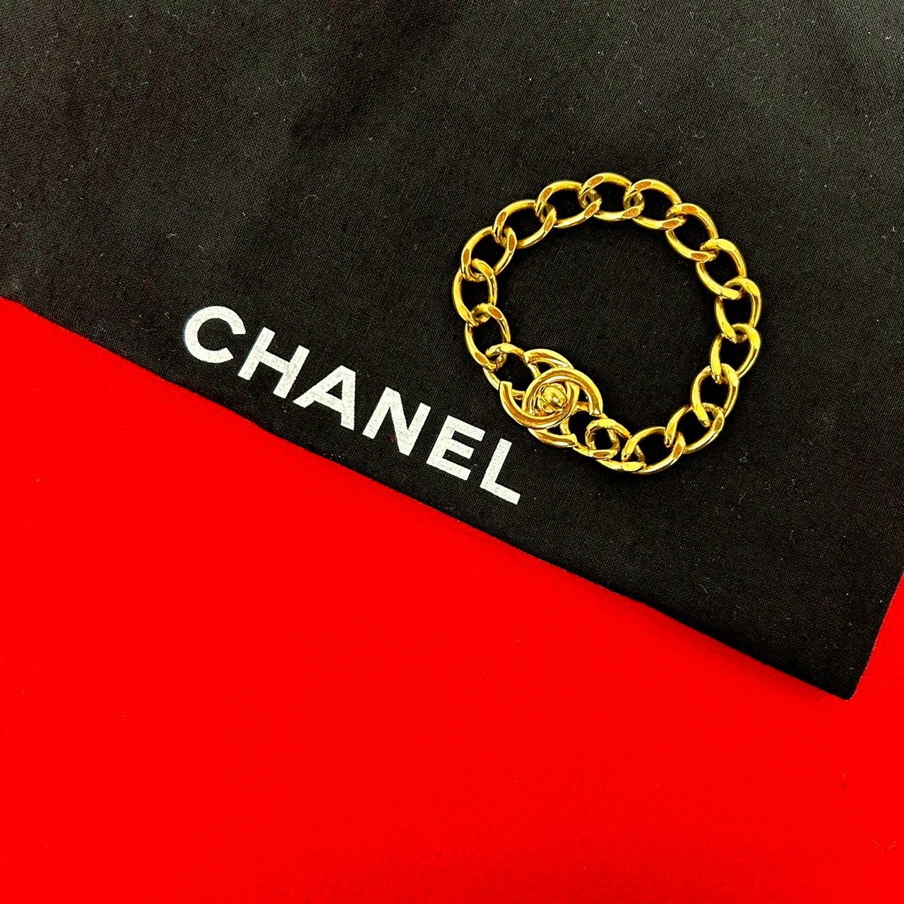 極 美品 コメあり 96P CHANEL シャネル ヴィンテージ ココマーク ターンロック モチーフ GP チェーン ブレスレット ゴールド 117-1