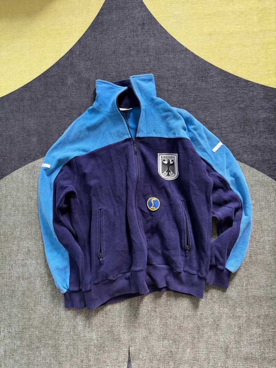 ドイツ連邦軍 70s-80s トラックジップアップ ジャケット パッチマーク ストレート アームライン 個体 カニエ・ウェスト VULTURES ロゴ