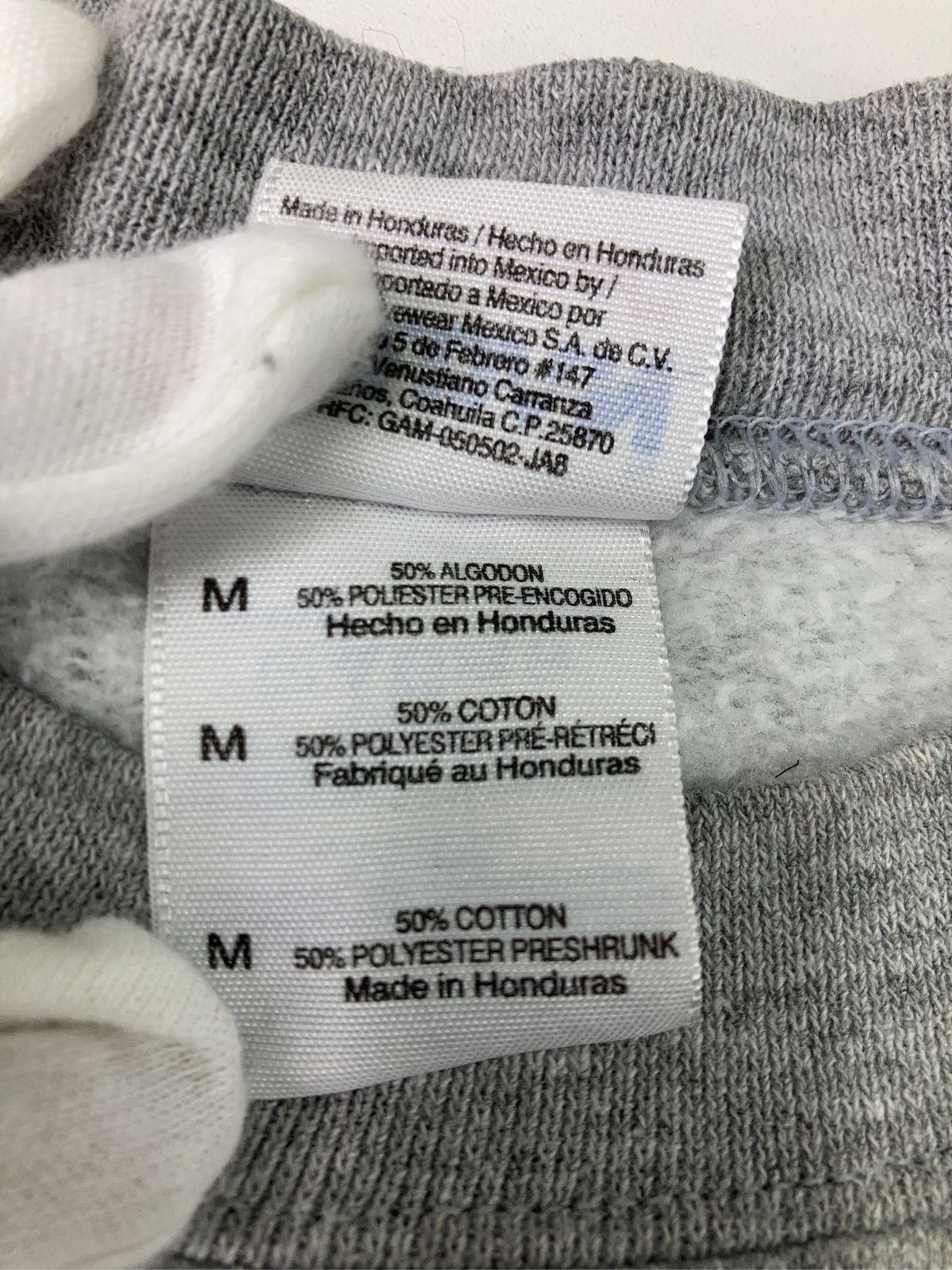 https://assets.mercari-shops-static.com/-/large/plain/2JXpFKkn3i36DVBq2FZWuo.jpg@jpg