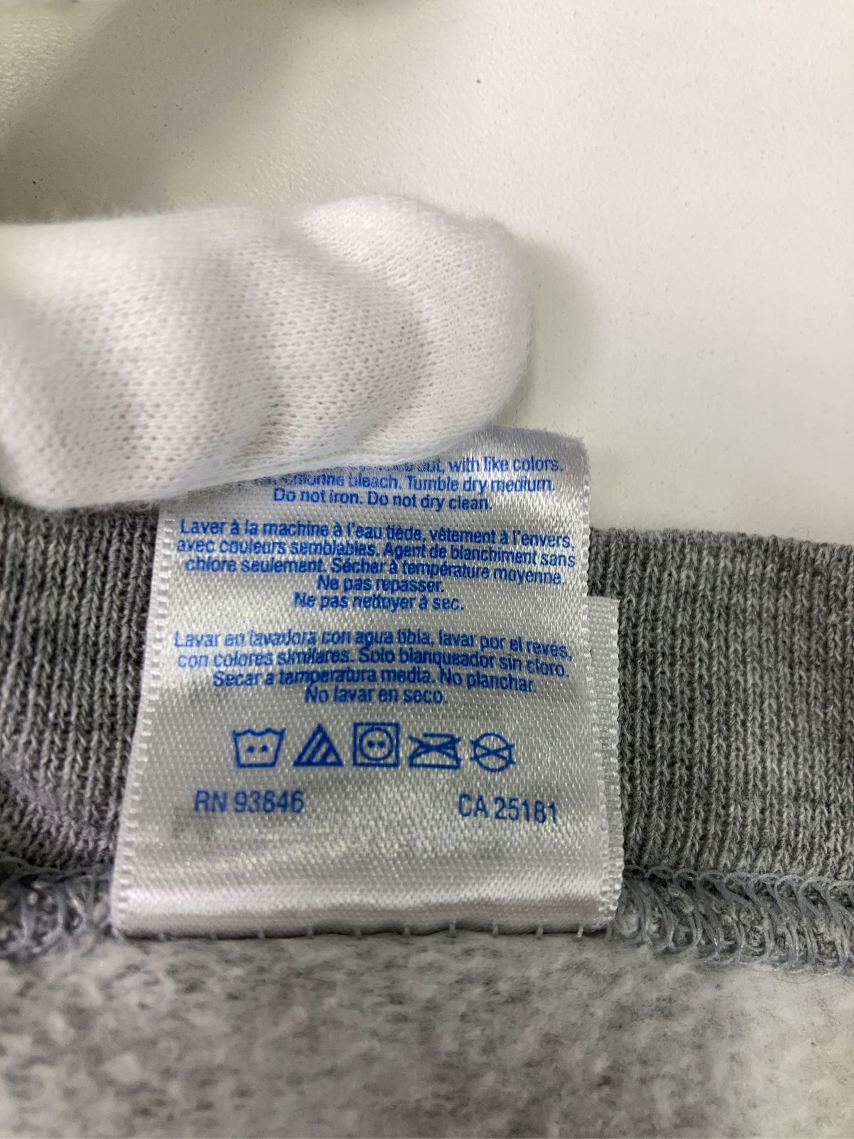 https://assets.mercari-shops-static.com/-/large/plain/2JXpFKkvaoiX4PPsAV9vHK.jpg@jpg