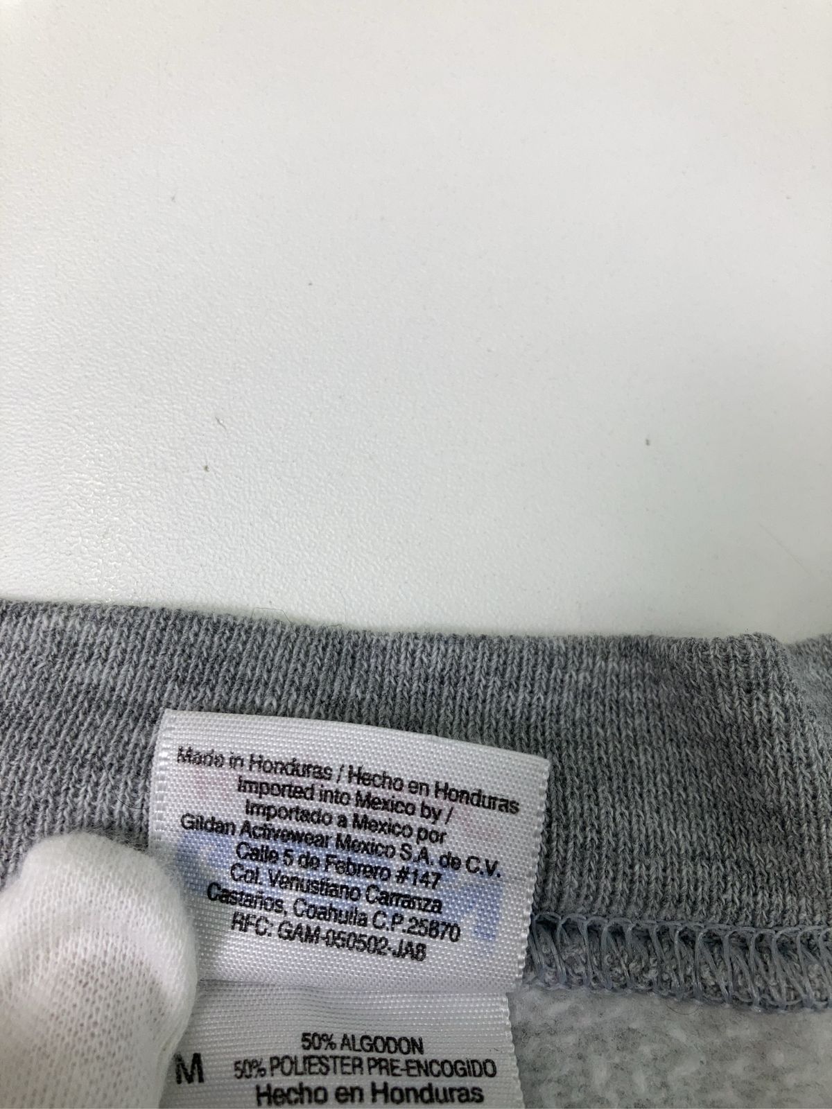 https://assets.mercari-shops-static.com/-/large/plain/2JXpFKuCc2ust42LjkB3Ft.jpg@jpg