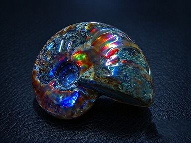 新品】 天然石（原石） 数万個の中の一個☆天然マダガスカル産 ☆ 両面