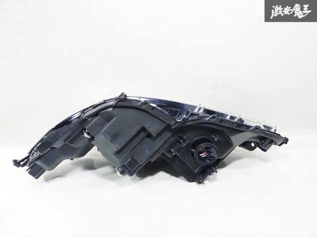 レンズ綺麗！】トヨタ純正 AXVH70 AXVH75 カムリ 後期 LED ヘッド