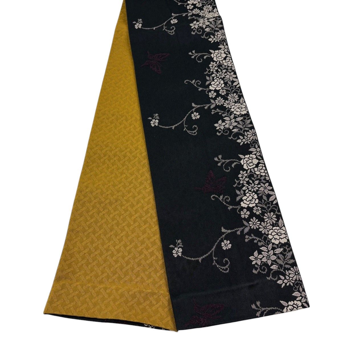 半幅帯 優品 蝶 花唐草 黒 化繊 【中古】