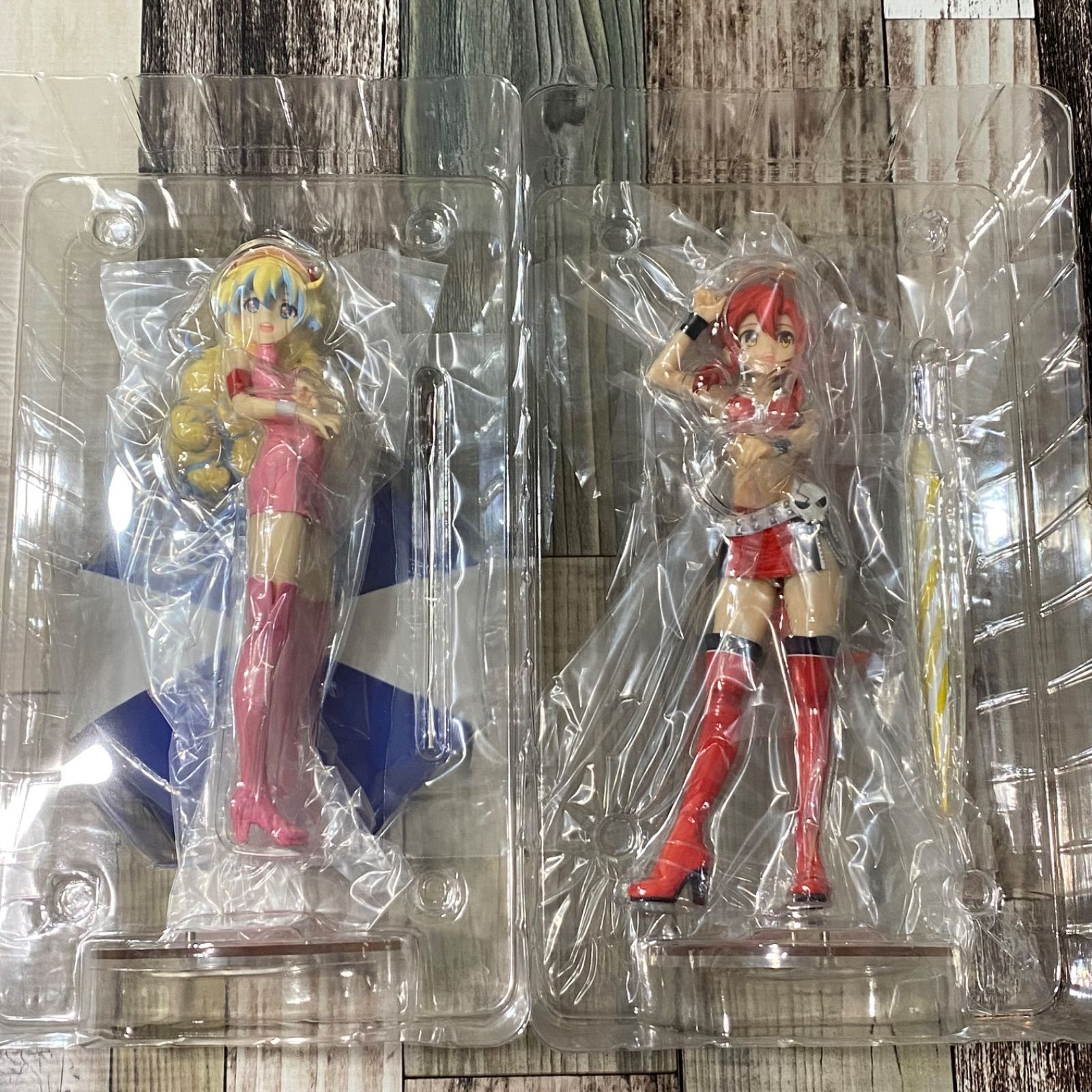 新品未開封 グレンラガン ヨーコ ニア レースクイーン フィギュア 2体セット 天元突破グレンラガン ヨーコ&ニア レースクイーンver. 1/7 完成品