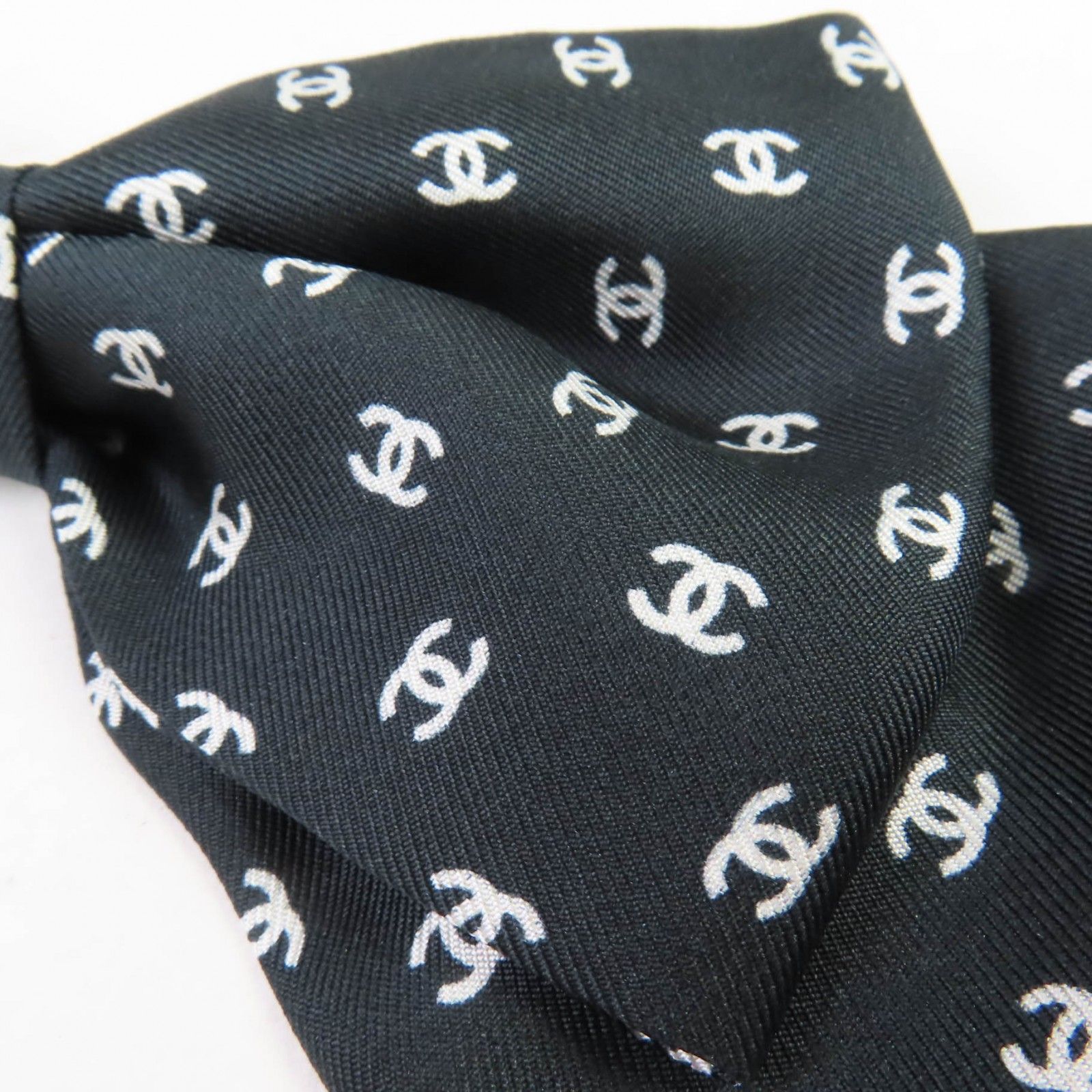 未使用品☆CHANEL シャネル 25P シルク100％ ココマークデザイン