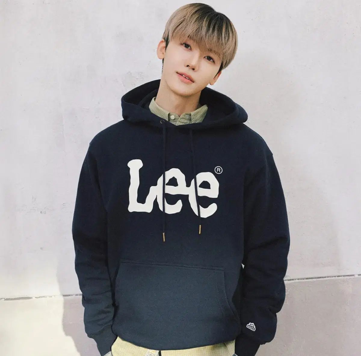 Lee BIG TWEE WHO ロゴ フード Tシャツ ネイビー sサイズ