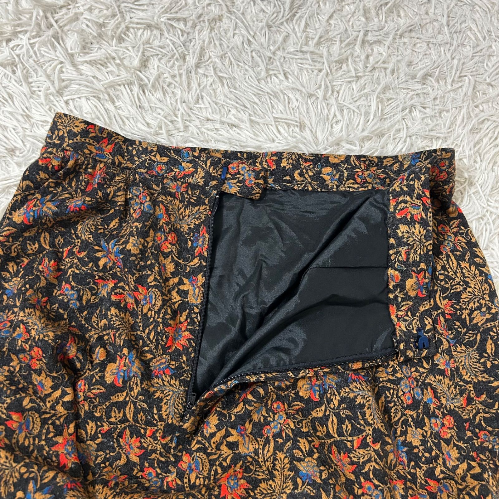 https://assets.mercari-shops-static.com/-/large/plain/2JXqWLZ4hJ9M8SiomdiQGT.jpg@jpg