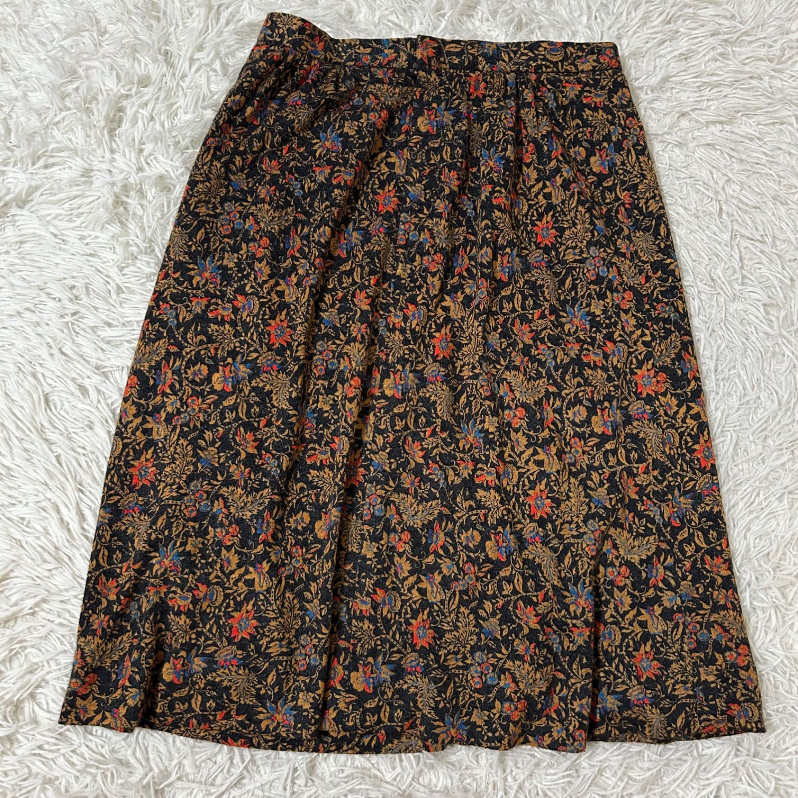 https://assets.mercari-shops-static.com/-/large/plain/2JXqWLZKFqmLrAwEcaJgij.jpg@jpg