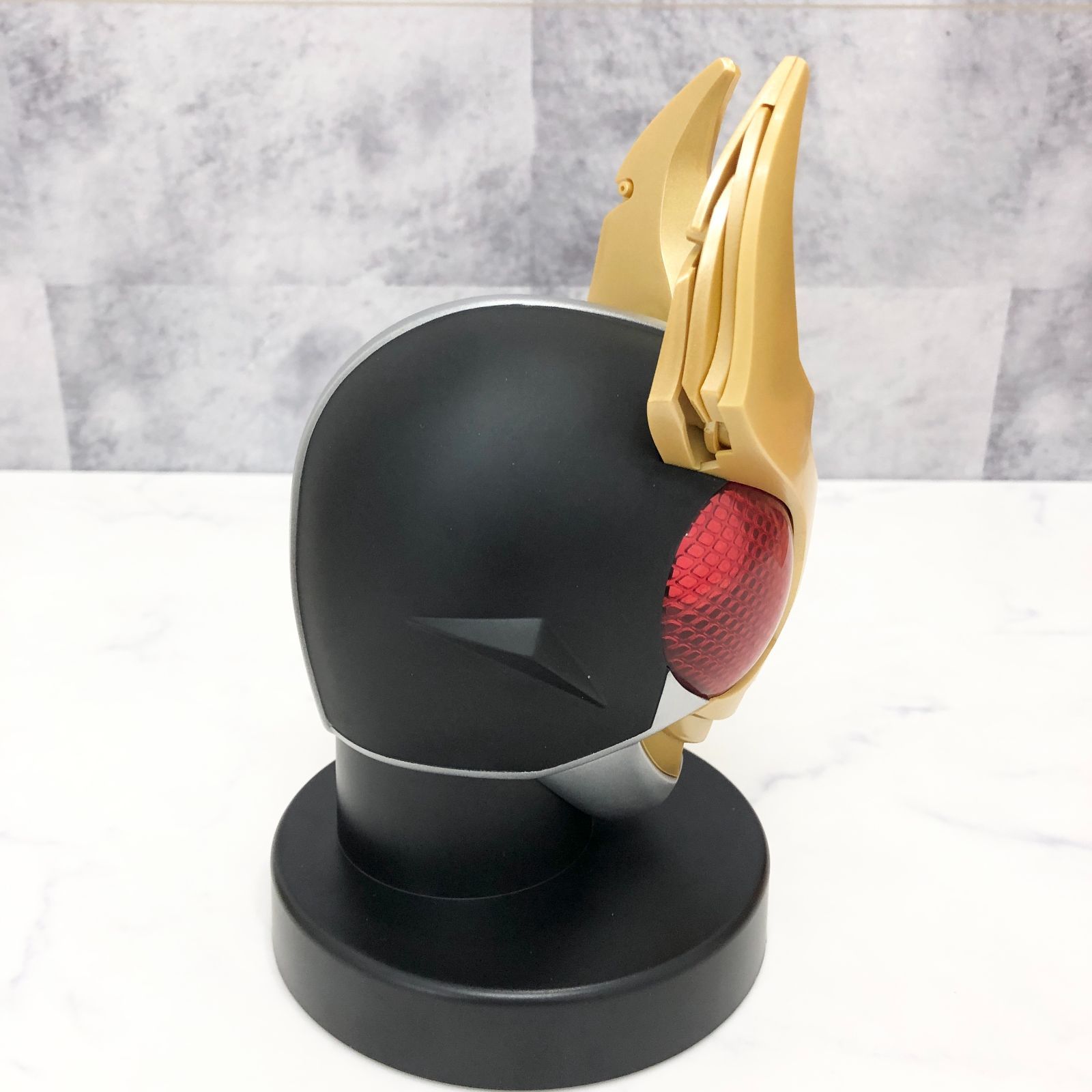 仮面ライダーアギト BIGサイズソフビマスクディスプレイ - メルカリ