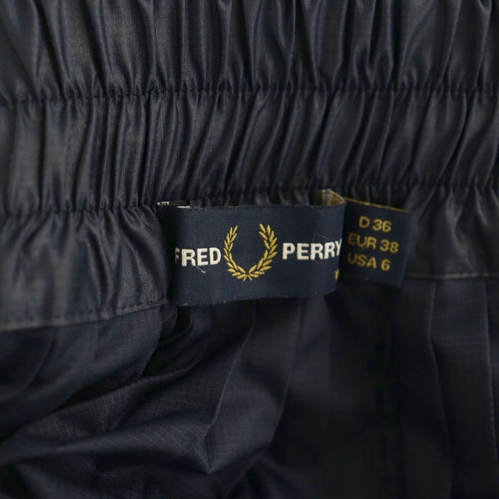 フレッドペリー FRED PERRY ナイロン スカート プリーツ フレア ロゴ