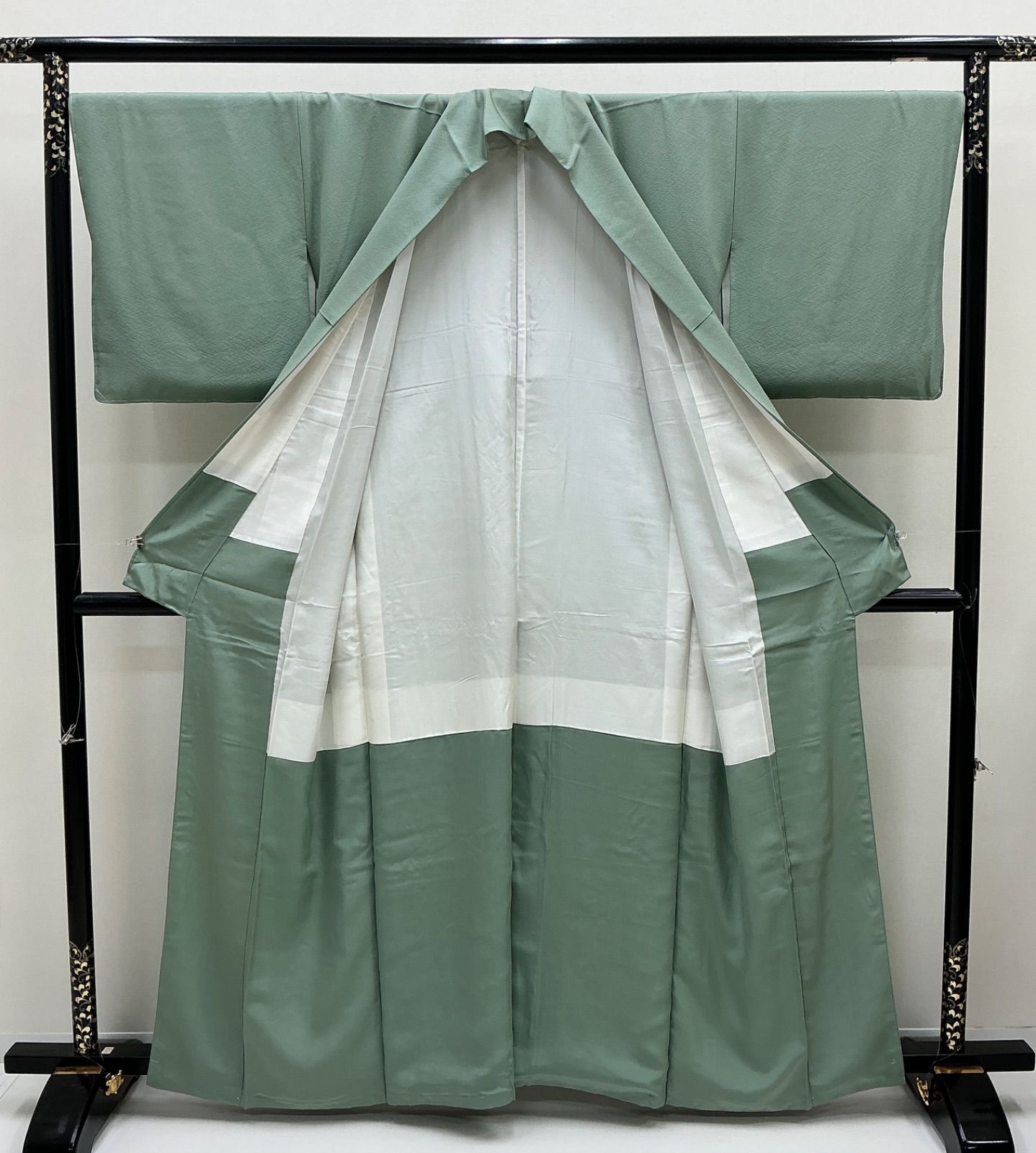 中古品 未使用 袷着物 色無地 柳染色 縫紋 落款 正絹 裄67 R112 - メルカリ