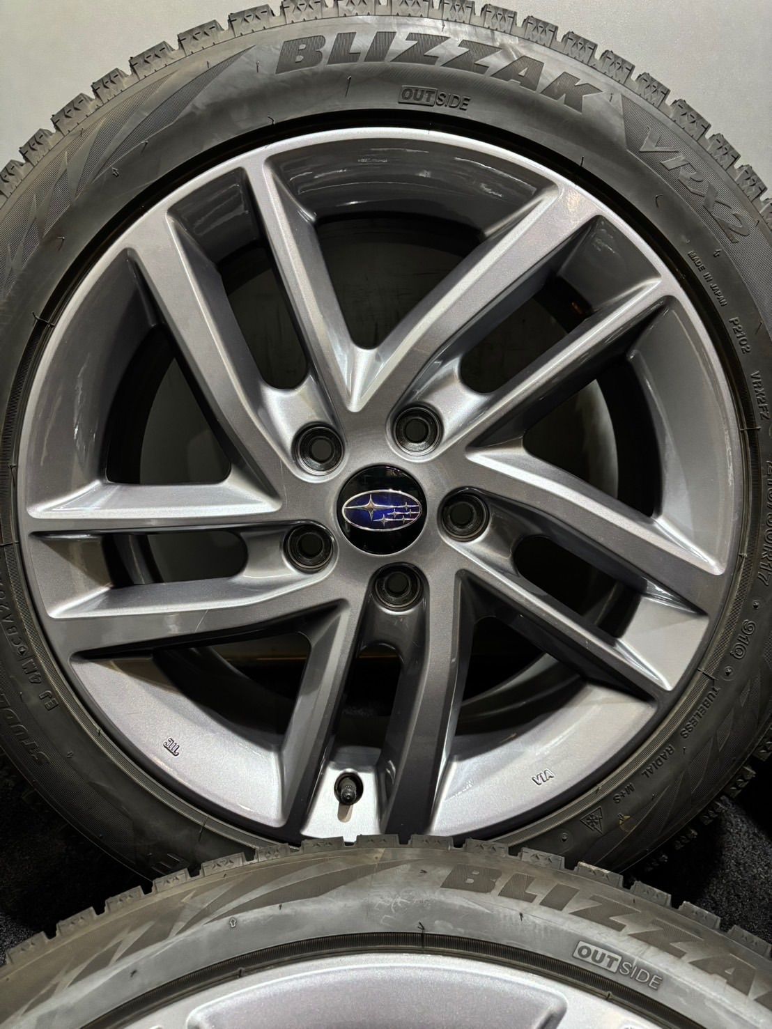 ☆215/50R17 BRIDGESTONE/VRX2 22年製 スバル レヴォーグ 純正 17