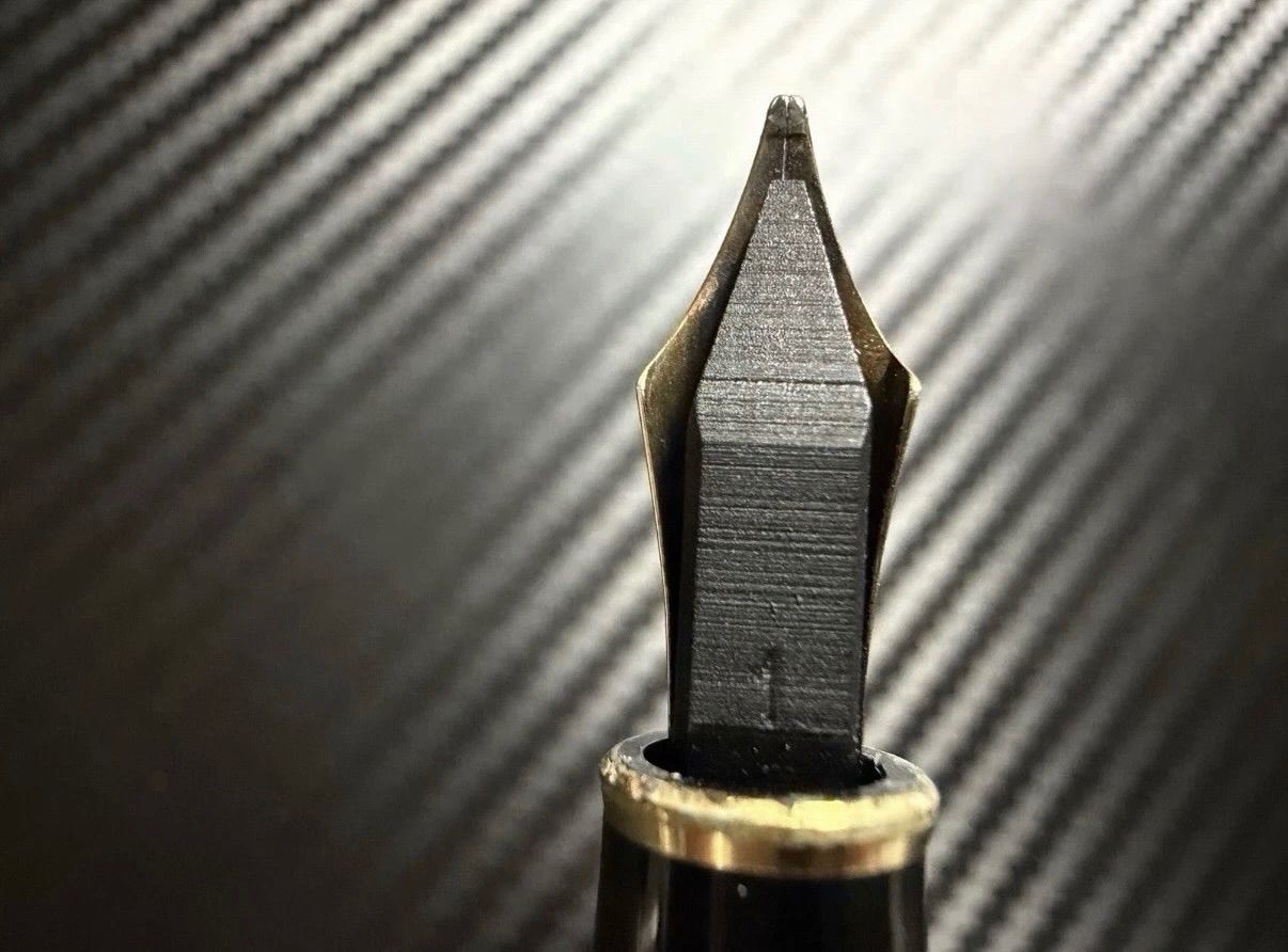 極美品 エボナイト芯 モンブラン 144 万年筆 ブラック 全金 EF 極細字 モンブラン montblanc マイスターシュテュック エボナイト芯 144