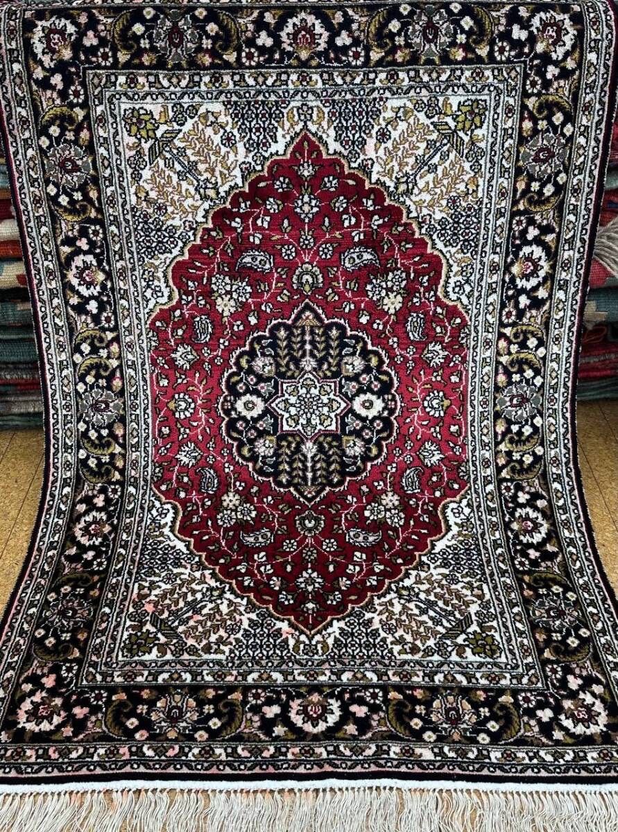 中国段通 シルク手織り絨毯 90×64cm ペルシャ柄 メダリオン {3670-36