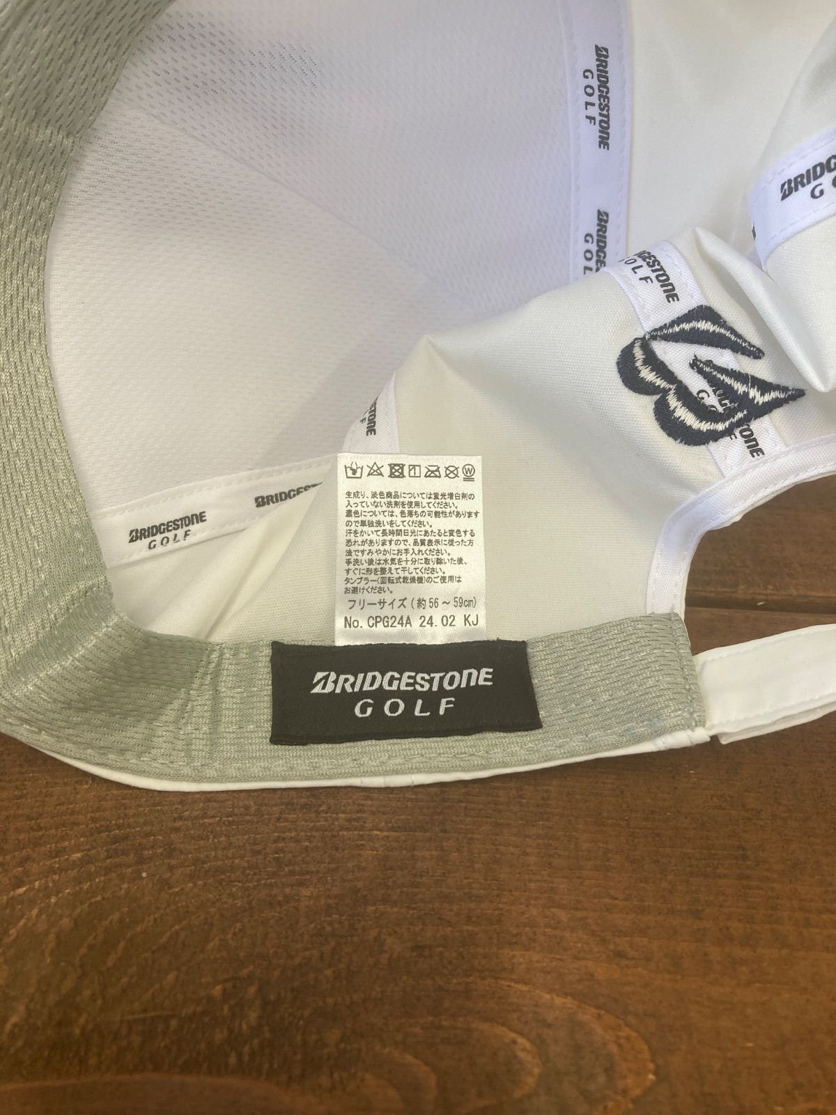 https://assets.mercari-shops-static.com/-/large/plain/2JXr2QAsqB4wm54rFQRg5C.jpg@jpg