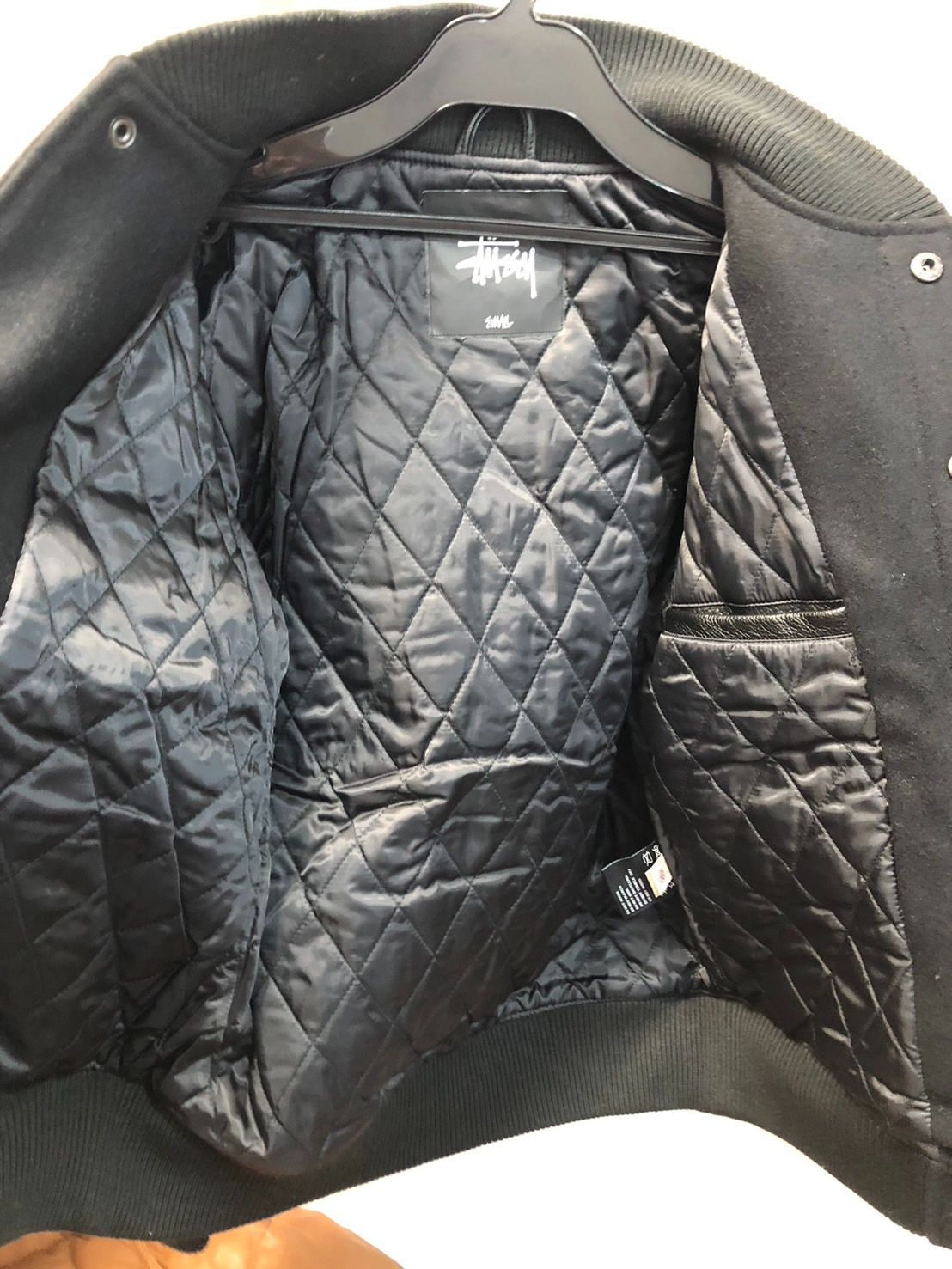 https://assets.mercari-shops-static.com/-/large/plain/2JXr48DaHSmjFUhta65eEm.jpg@jpg