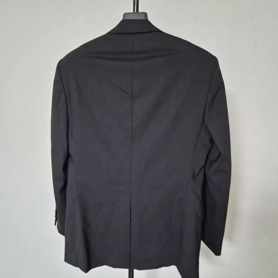 https://assets.mercari-shops-static.com/-/large/plain/2JXr5Z5iW6LSa4BN9KUUyo.webp@jpg