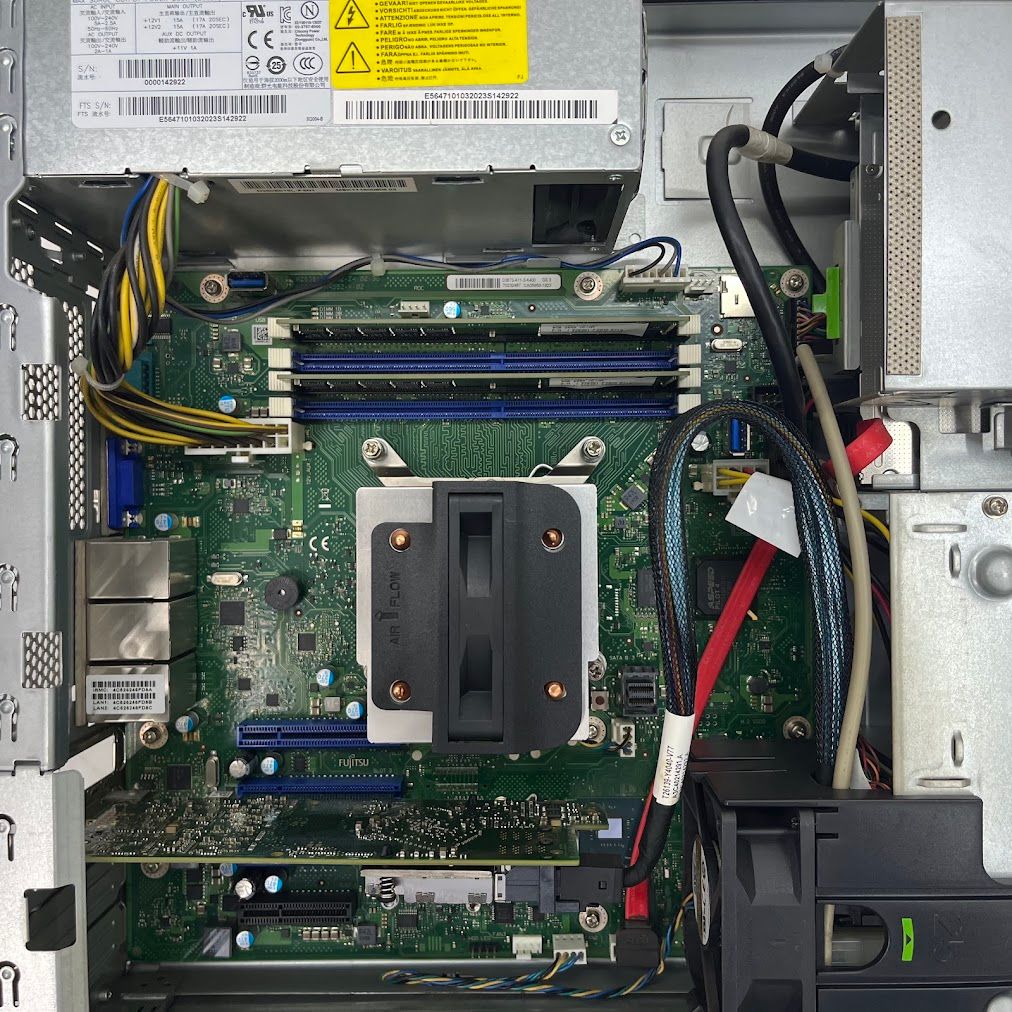 富士通 PRIMERGY TX1320 M4 Xeon E-2134 サーバー 中古 - メルカリ