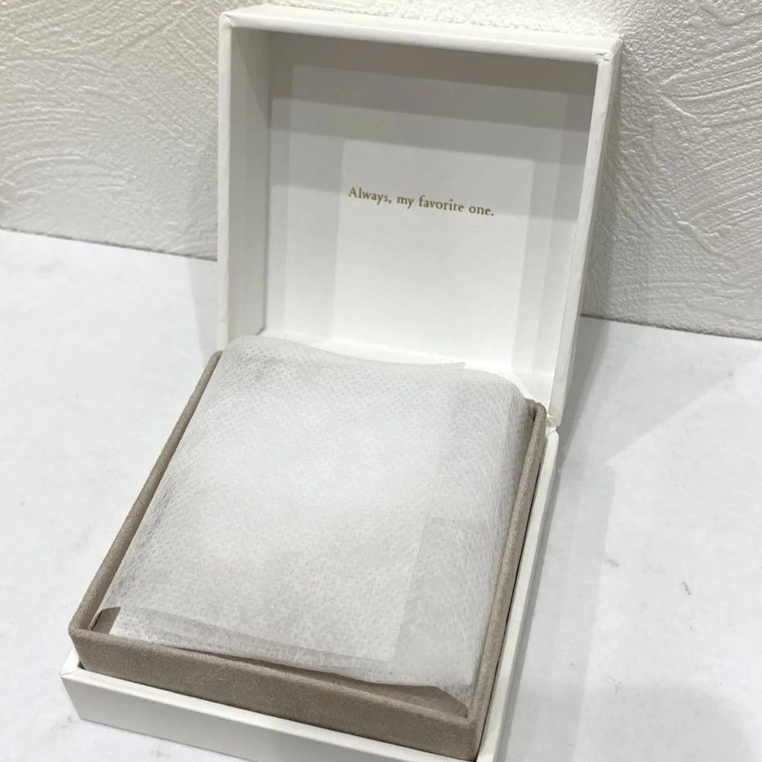 美品】ete エテ ビジュー ハグピアス ピンクゴールド - メルカリ