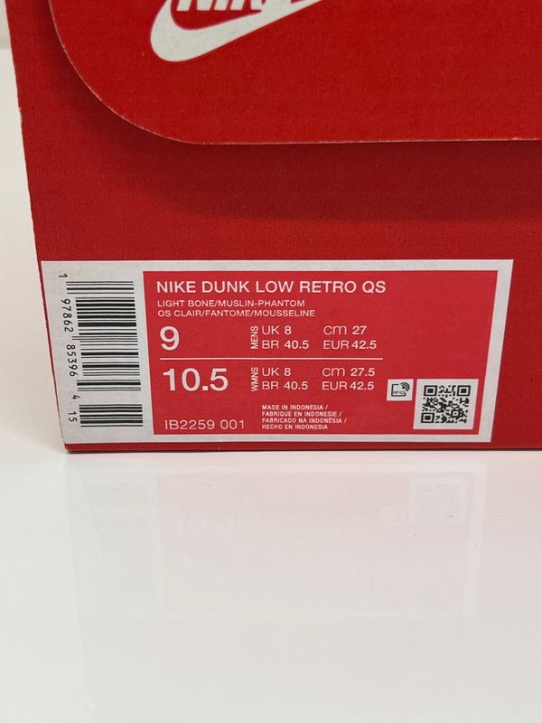 https://assets.mercari-shops-static.com/-/large/plain/2JXrKAN77CRXYenHEN7Bzj.jpg@jpg