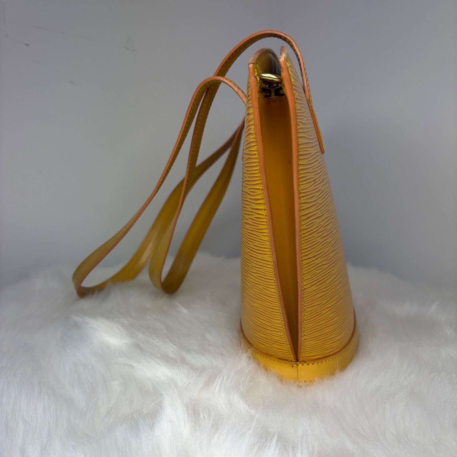 LOUIS VUITTON ルイヴィトン サンジャック PM M52279 エピ タッシリ