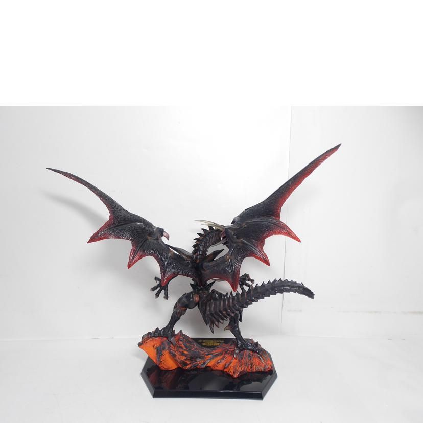 MegaHouse レッドアイズ・ブラック・ドラゴン フィギュア ABランク 42