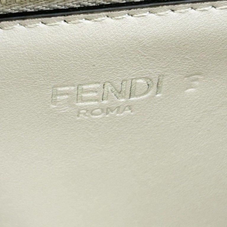 FENDI フェンディ ハンドバッグ ピーカブーアイシーユーミディアム