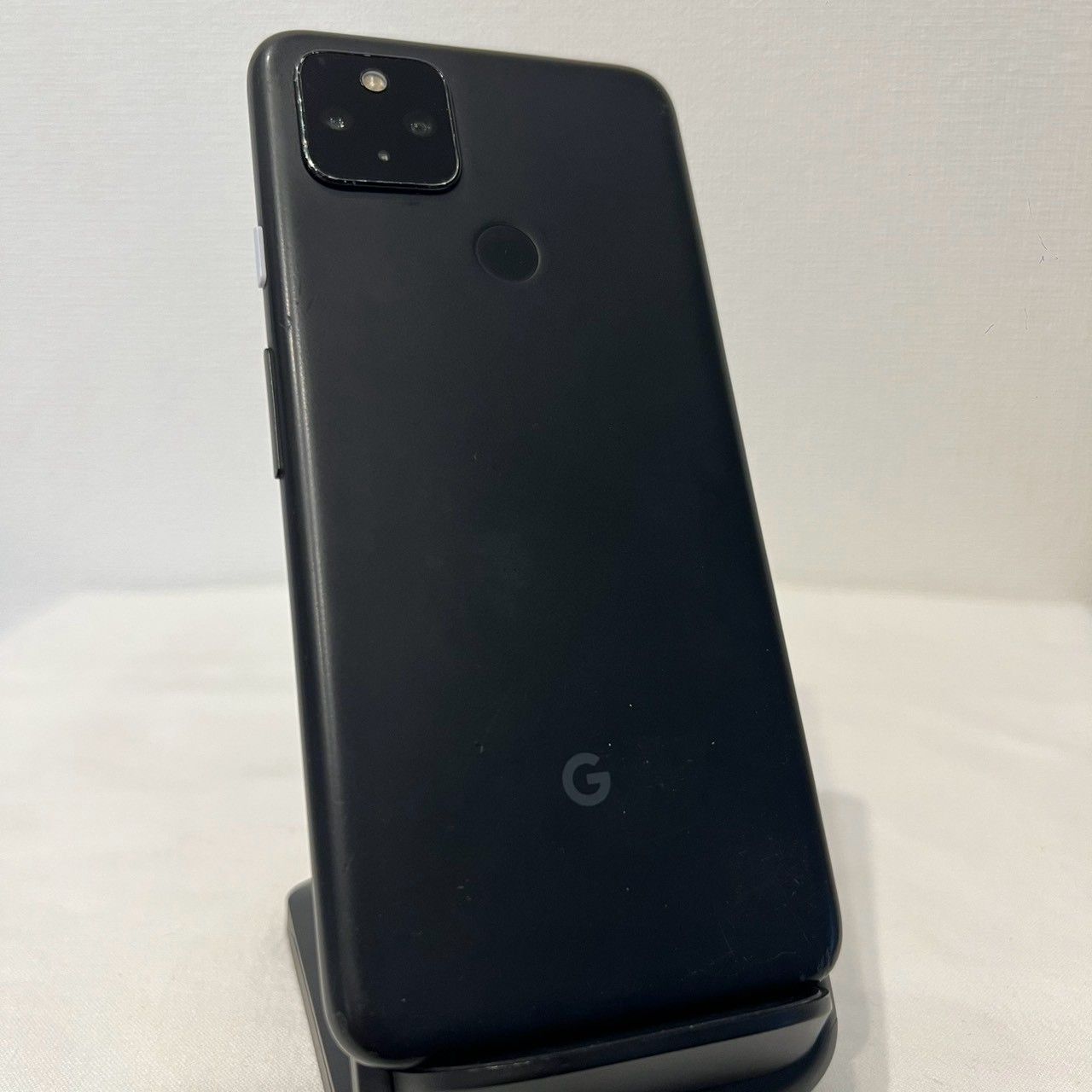 Google Pixel 4a(5G) 128GB SIMフリー　画面割れあり Google Pixel 4a (5G) 128GB ブラック SoftBank 利用制限○ 画面割れ