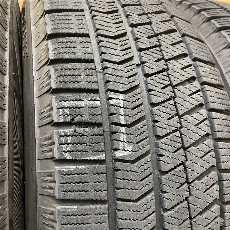 アルファード カローラクロス等 2023年製 ブリヂストン VRX2 215/65R16