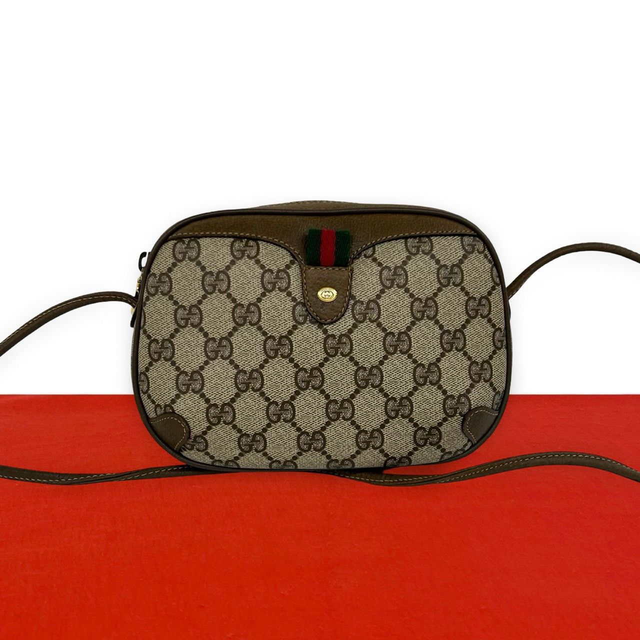 ほぼ未使用 GUCCI グッチ ヴィンテージ シェリーライン GG ロゴ 金具