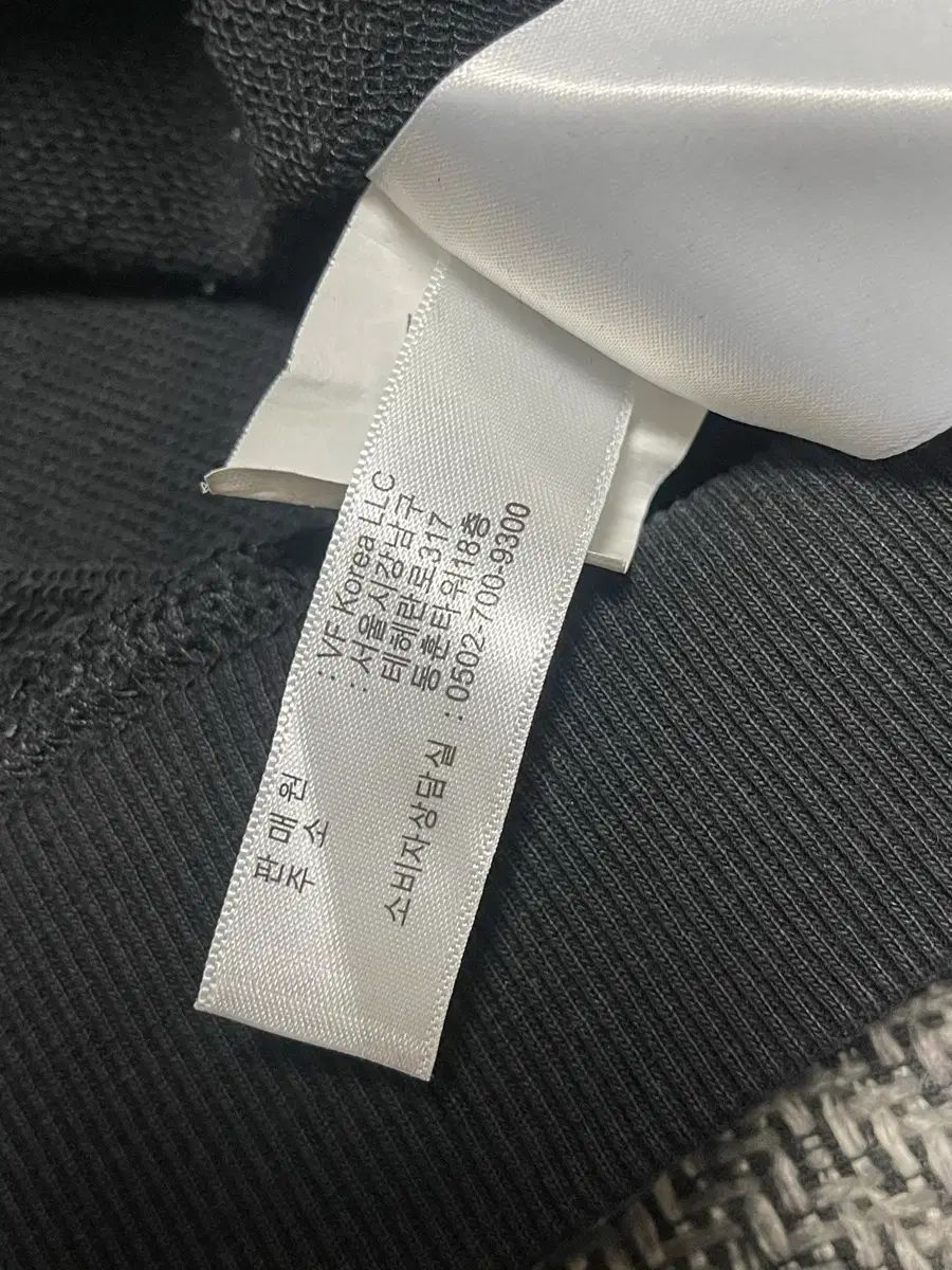 https://assets.mercari-shops-static.com/-/large/plain/2JXrcYHQt5Cz97aAnrSEsF.webp@jpg