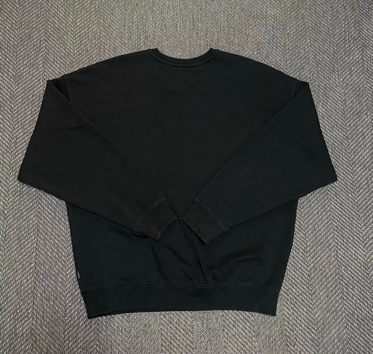 https://assets.mercari-shops-static.com/-/large/plain/2JXrcYHYVUN73mtREDyQCu.webp@jpg
