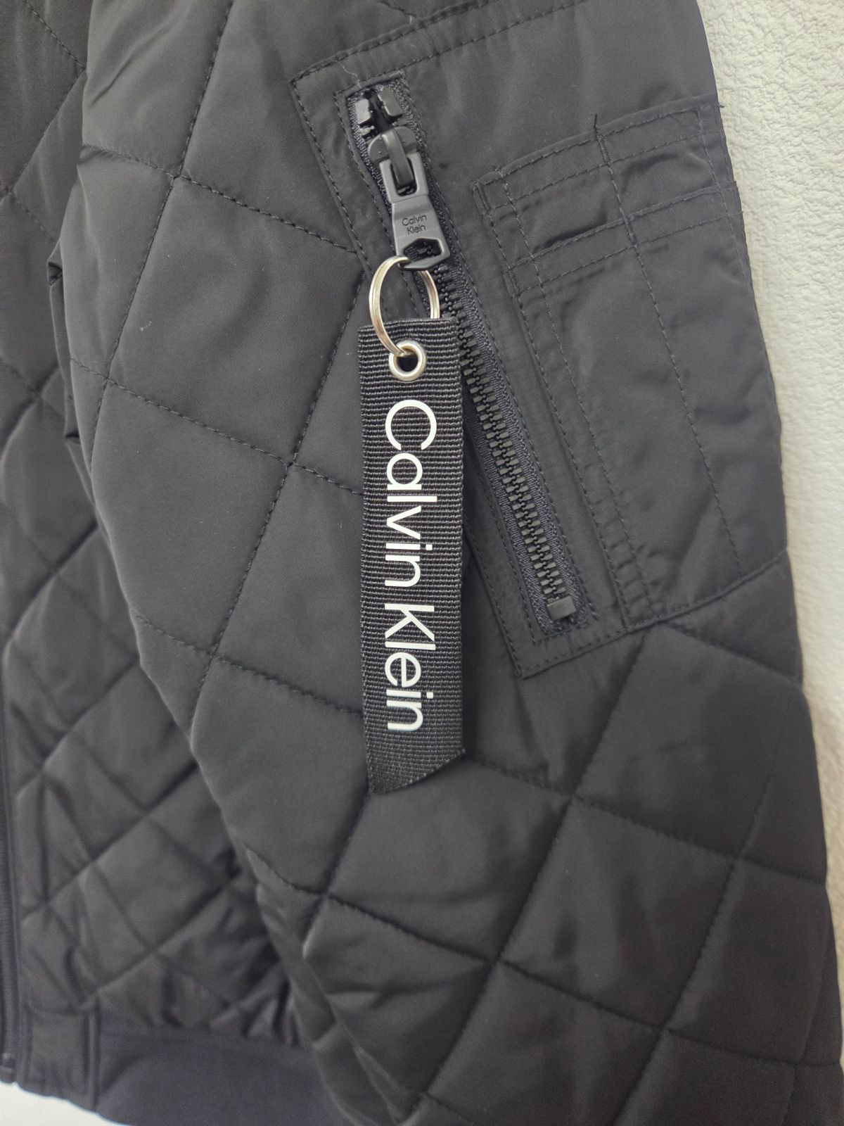 え*り様 カルバンクライン 中綿 キルティング ボンバージャケット MA-1 カ カルバンクライン Calvin Klein キルティング ボンバージャケット MA-1