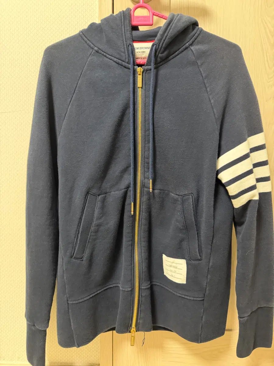 トム・ブラウン WHO ジップアップ 3サイズ 44,596円