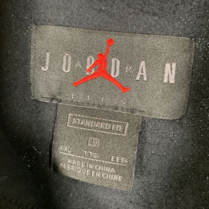 https://assets.mercari-shops-static.com/-/large/plain/2JXrpY8BhtNN3KTjWgpJL9.jpg@jpg