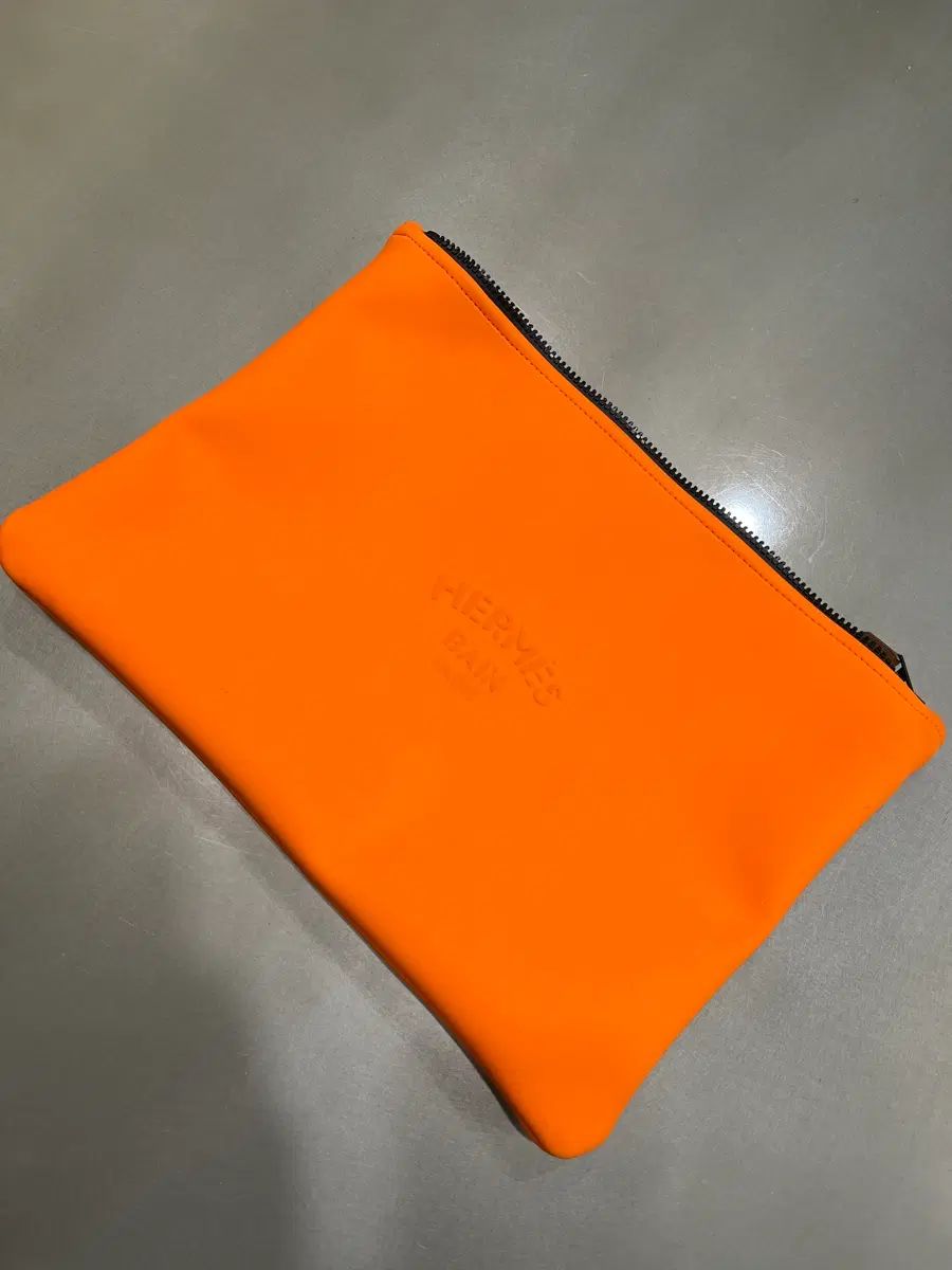 Hermes NEO(ネオ) Bain オレンジ ポーチ