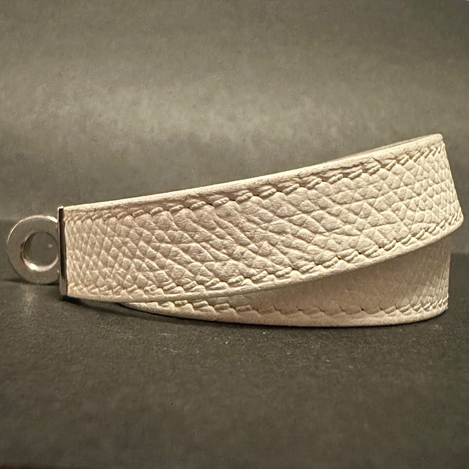https://assets.mercari-shops-static.com/-/large/plain/2JXs4P5AjdwDcuHVWCuhN2.jpg@jpg