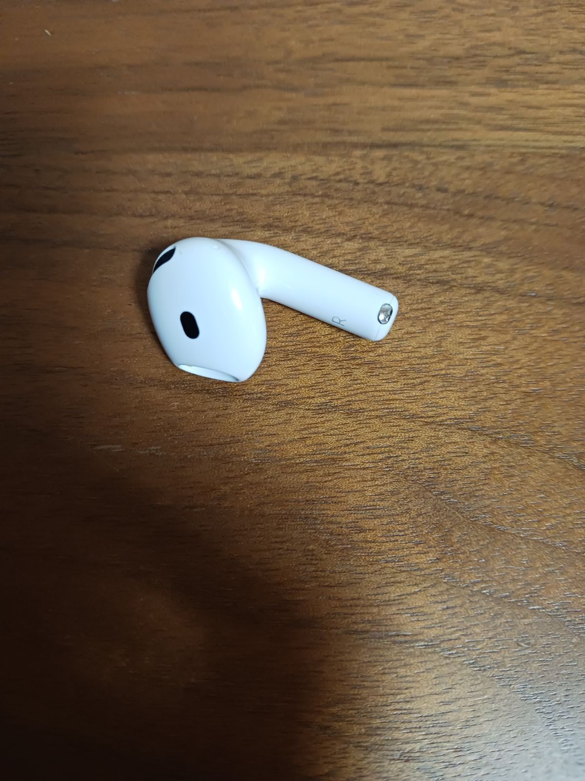 正規品）AirPods 第4世代 右耳のみ ノイズキャンセリング無しモデル
