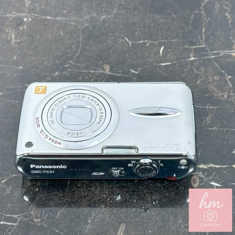 Panasonic LUMIX DMC-FX01 シルキーシルバー シルバー 600万画素 光学