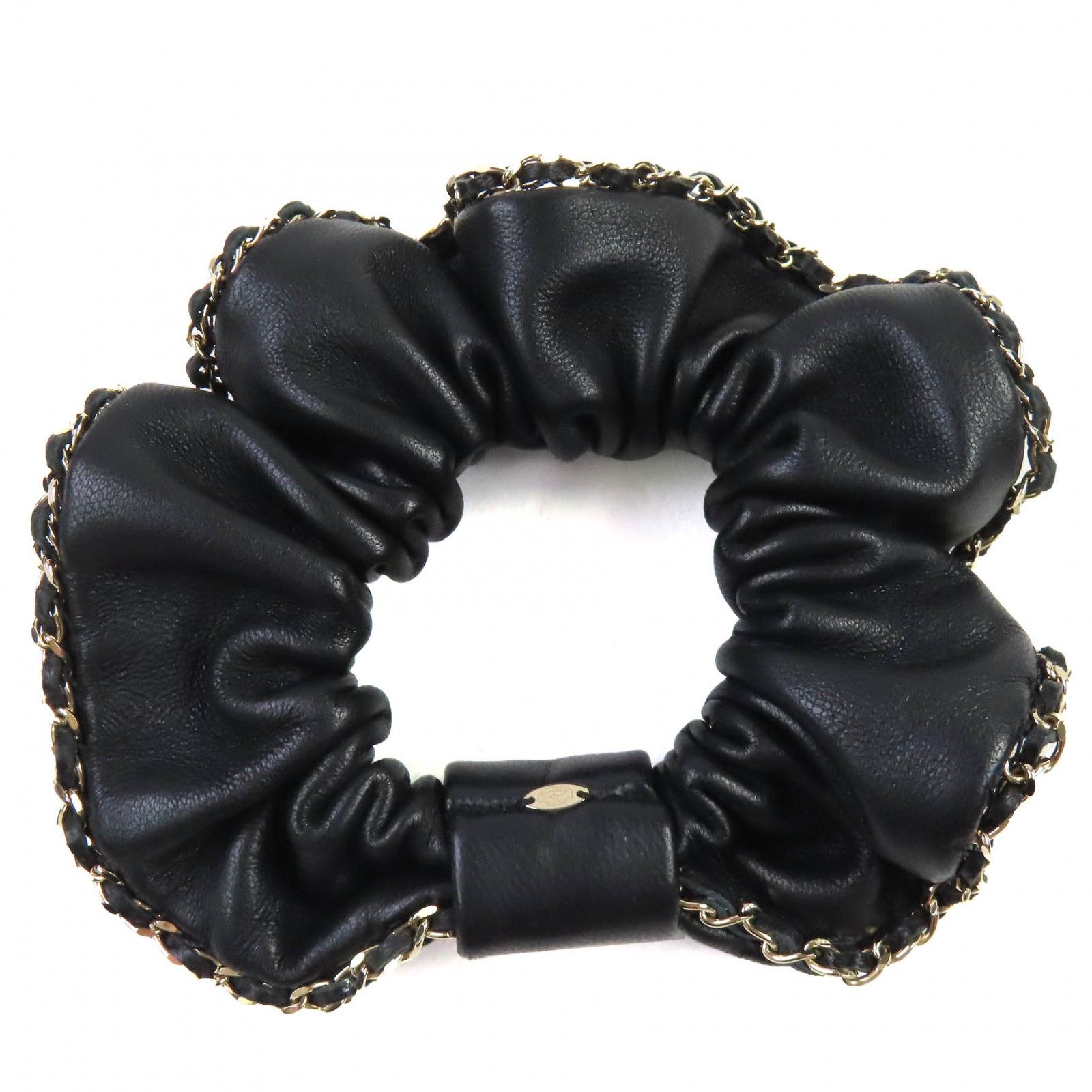 美品△CHANEL シャネル A22 ココマーク・チェーン付き レザー シュシュ