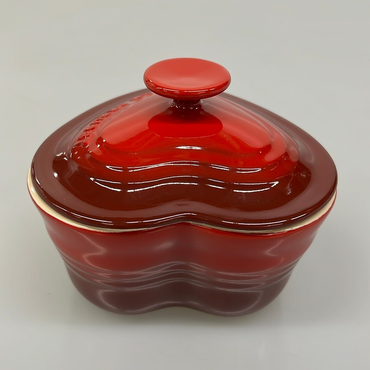 LE CREUSET(ルクルーゼ) 食器新品同様 レッド×ボルドー ハート