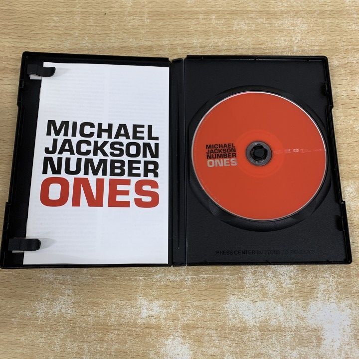 ○01)【1点限り!】マイケル・ジャクソンのDVD 2点セット/Michael