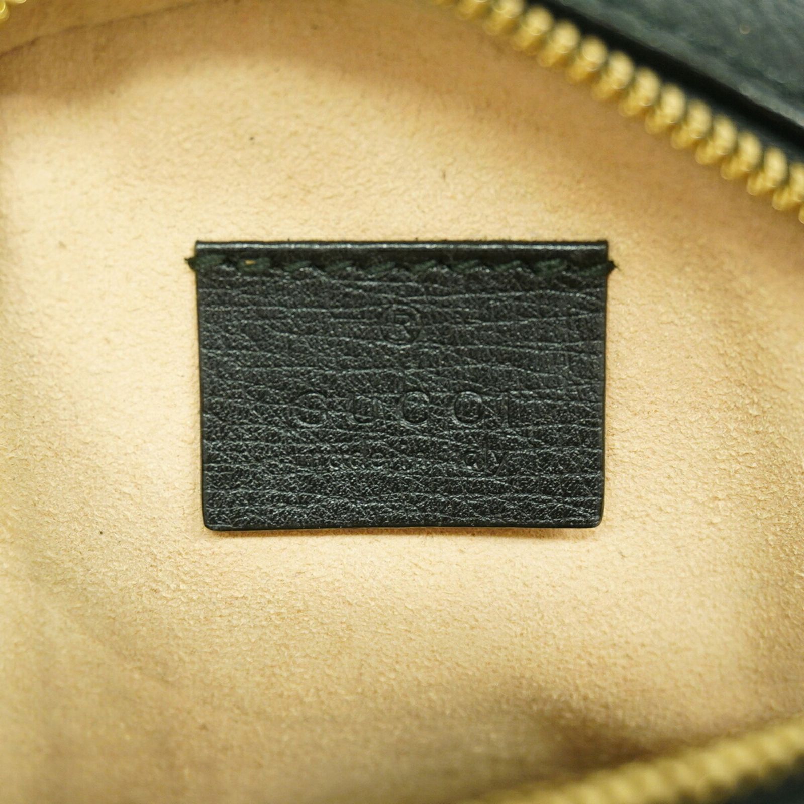 https://assets.mercari-shops-static.com/-/large/plain/2JXtGh6nLsGScLdnub4YCf.jpg@jpg