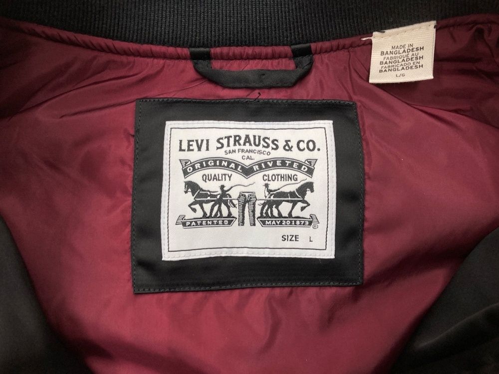 https://assets.mercari-shops-static.com/-/large/plain/2JXtLdBrRUJZqFP7EPkwrd.jpg@jpg