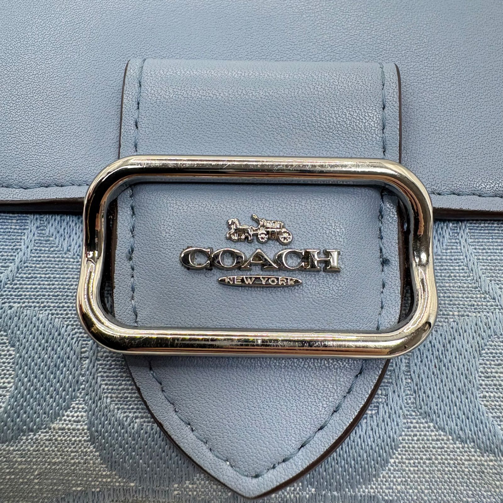 COACH コーチ 二つ折り財布 シグネチャー ライトブルー 水色 バックル